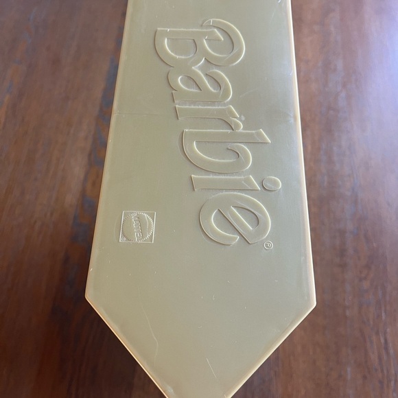 NIB Barbie Happy Holidays Special Edition Doll 1996 - Picture 7 of 8